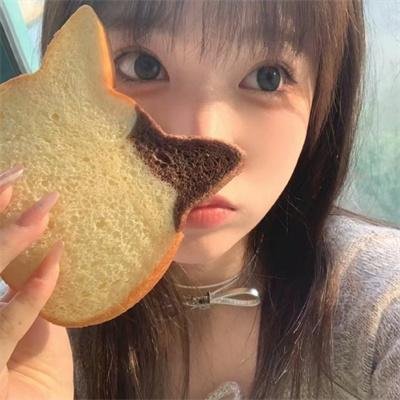 血腥修道院封面